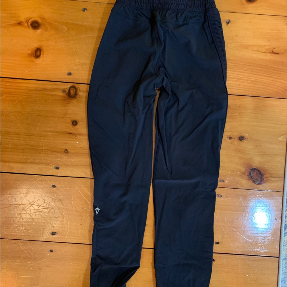 ivivva girls pants - Picture 2 of 2